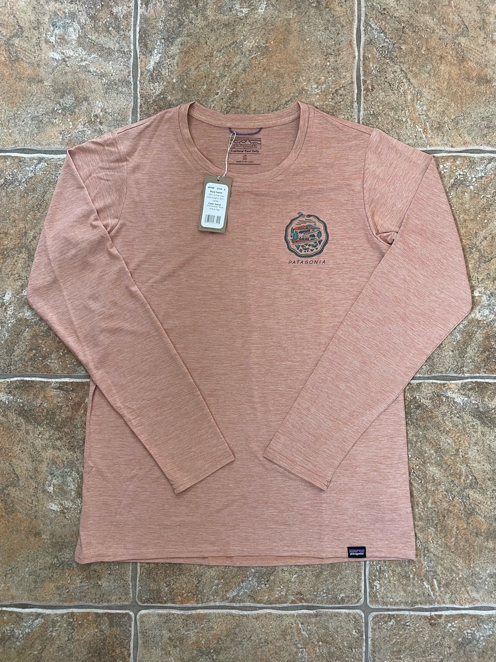 Women's Long-Sleeved Capilene® Cool Daily Graphic Shirt - Lands - Picture 2 of 9